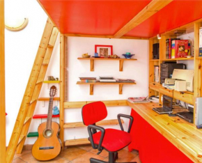 Studio with enclosed garden and wifi at Roma